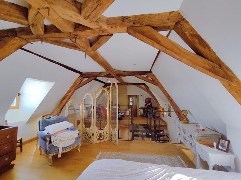 Propriété - 220 m² - 8 pièces