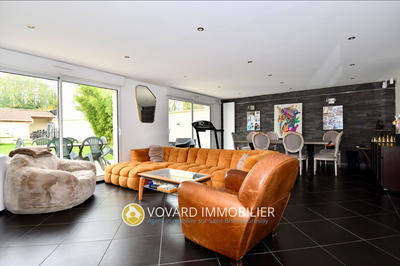 Maison - 148 m² - 6 pièces