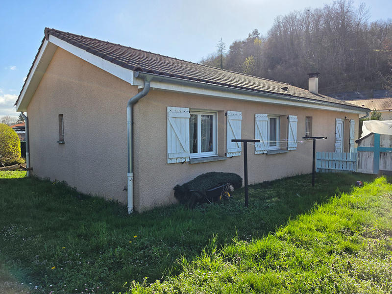 Maison - 95 m² - 5 pièces