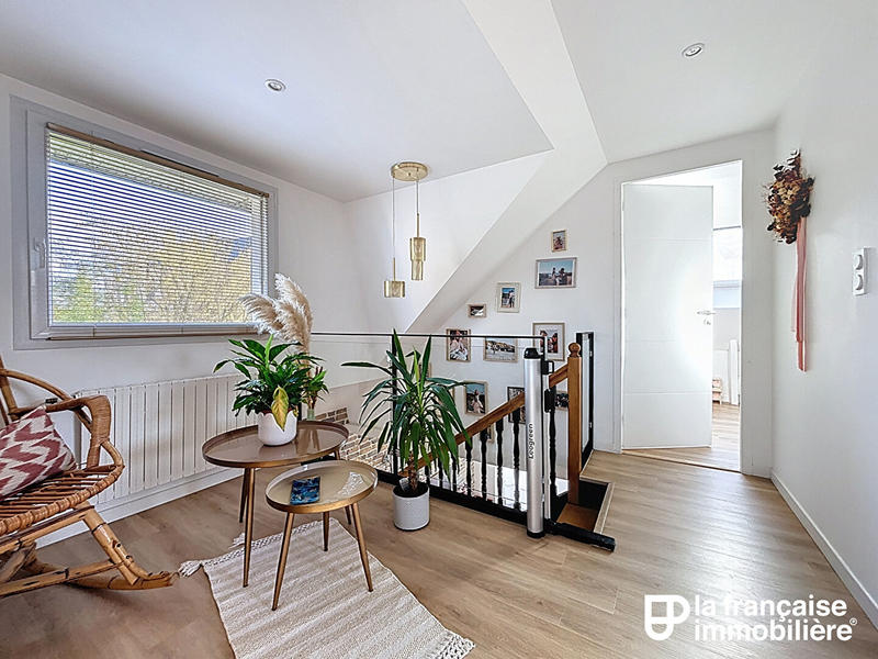 Maison - 90 m² - 5 pièces