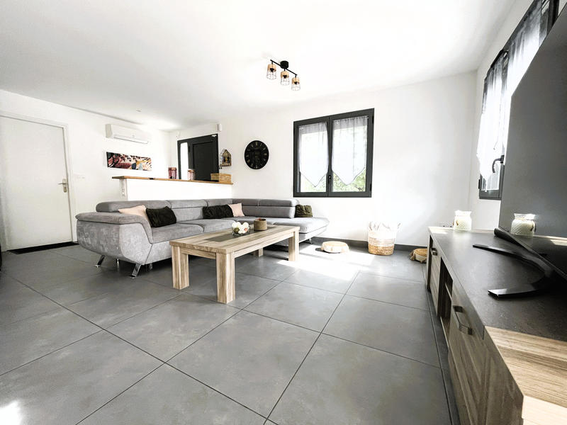 Maison traditionnelle - 120 m² - 6 pièces