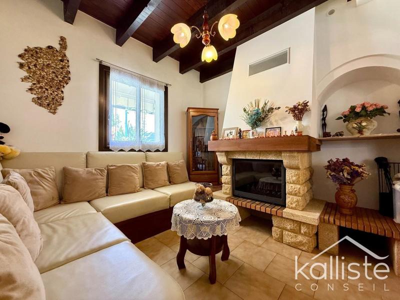 Maison - 104 m² - 5 pièces