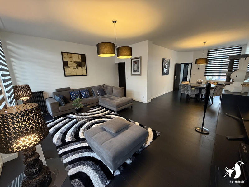 Maison - 170 m² - 1 pièce