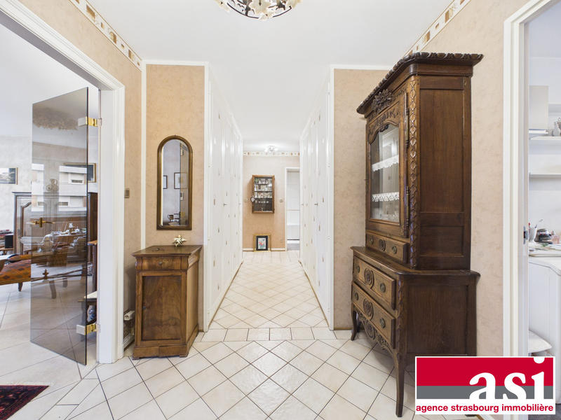 Appartement - 111 m² - 5 pièces