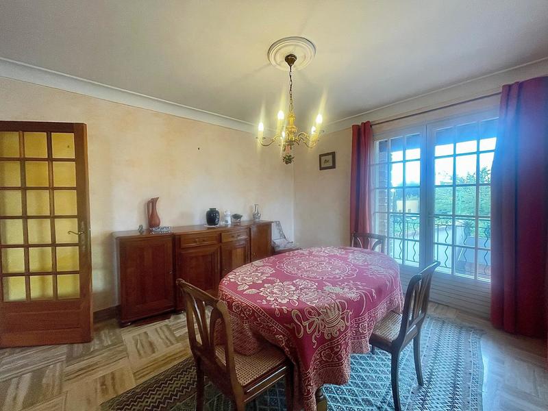 Maison - 143 m² - 6 pièces