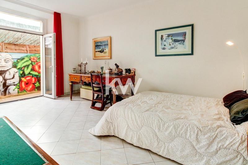 Appartement - 99 m² - 4 pièces