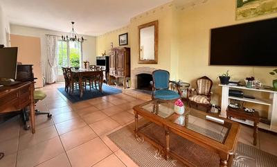 Pavillon - 125 m² - 7 pièces