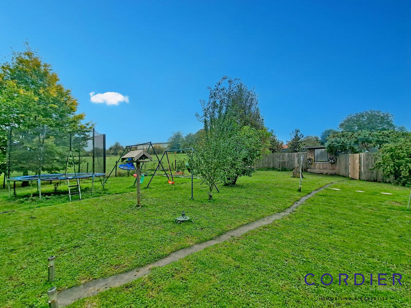 Maison - 174 m² - 7 pièces