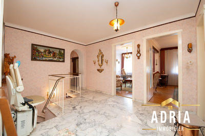 Maison - 166 m² - 7 pièces