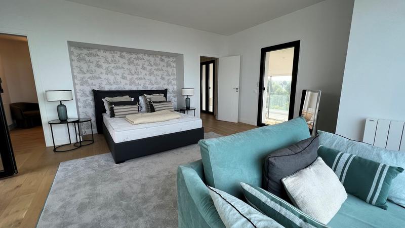 Villa - 392 m² - 14 pièces