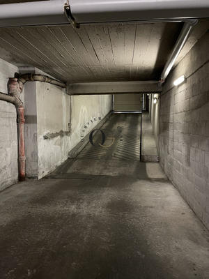 Parking / Garage - 11 m²