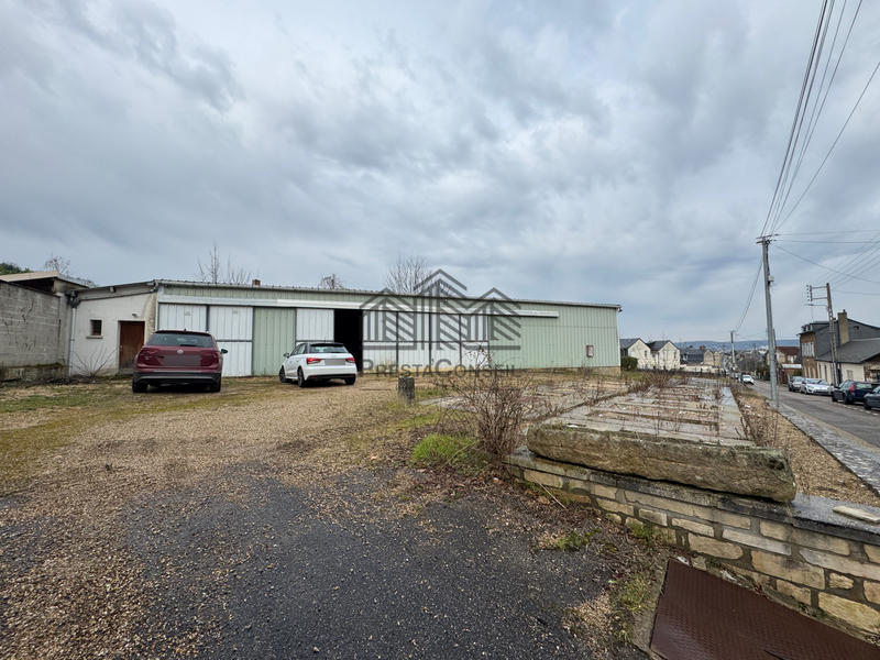 Local d'activités - 292 m² - 5 pièces