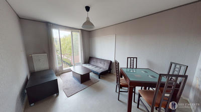 Appartement - 67 m² - 4 pièces