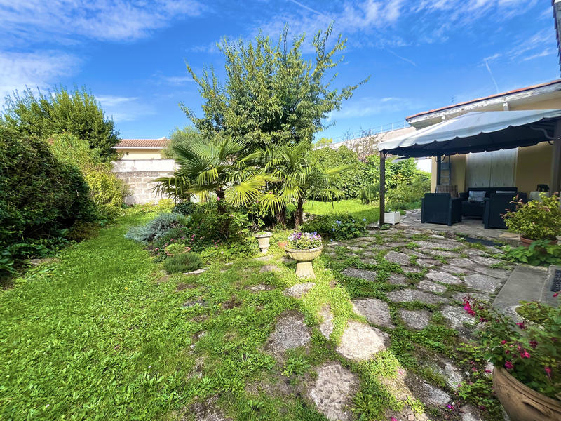 Villa - 200 m² - 6 pièces