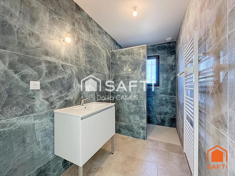 Maison - 99 m² - 5 pièces