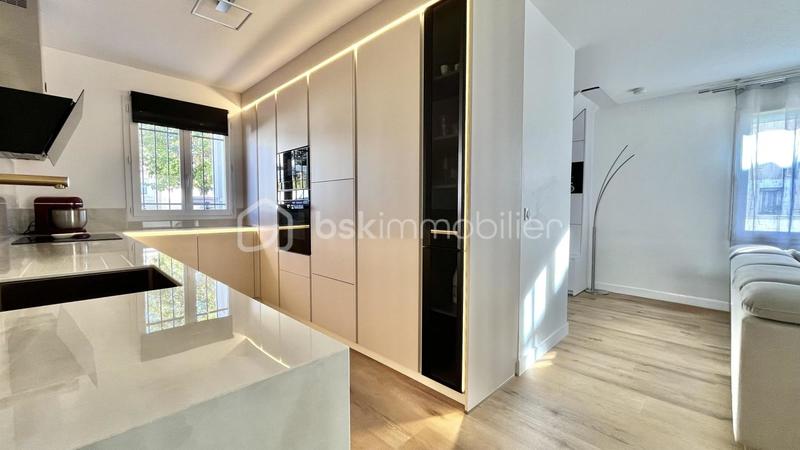 Villa - 80 m² - 4 pièces