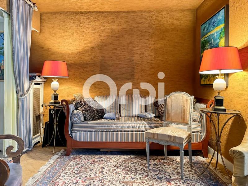 Maison - 187 m² - 7 pièces