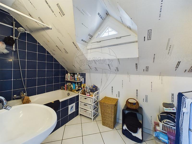 Maison - 150 m² - 8 pièces