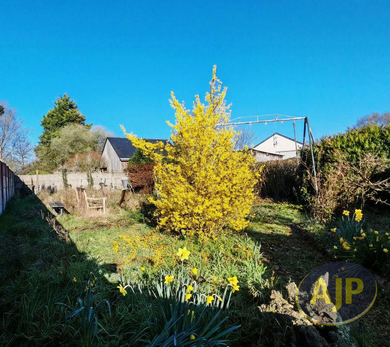 Maison - 96 m² - 5 pièces