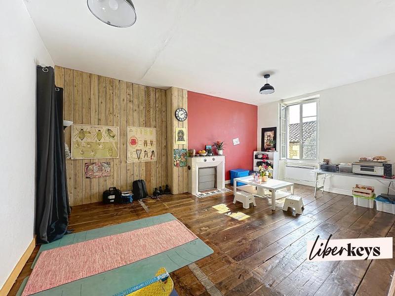 Maison de village - 150 m² - 6 pièces