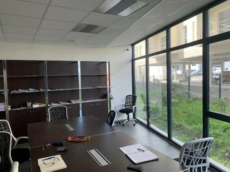 Local commercial - 220 m²