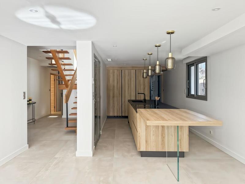 Villa - 205 m² - 5 pièces