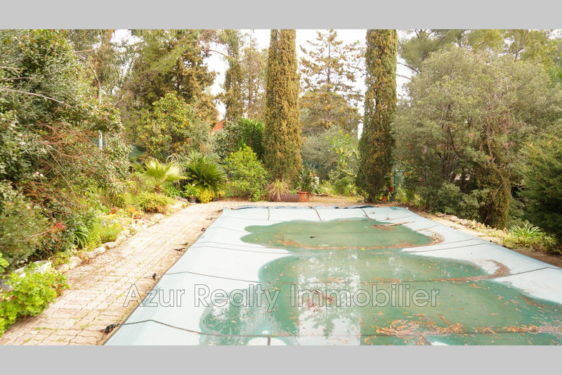 Villa - 152 m² - 8 pièces