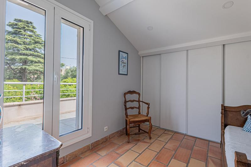 Maison ancienne - 245 m² - 7 pièces