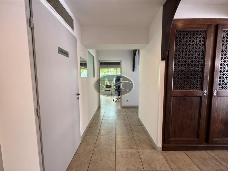 Local commercial - 91 m²