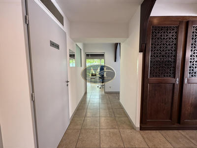 Local commercial - 91 m²