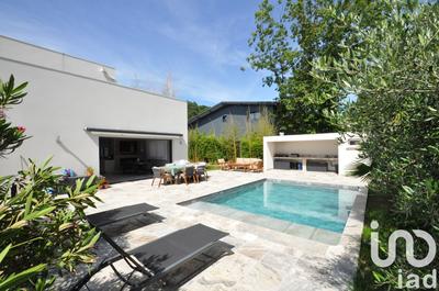 Maison de maîtres - 280 m² - 8 pièces