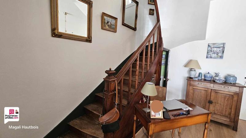 Maison - 121 m² - 6 pièces