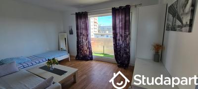 Chambre - 13 m² - 1 pièce