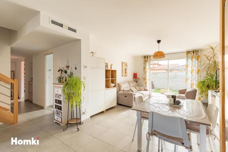 Maison - 98 m² - 4 pièces