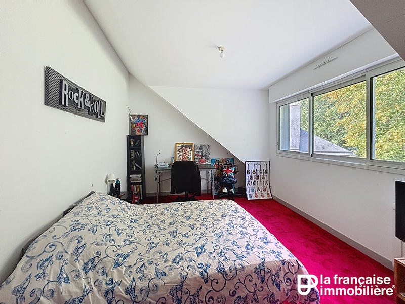 Maison - 122 m² - 7 pièces