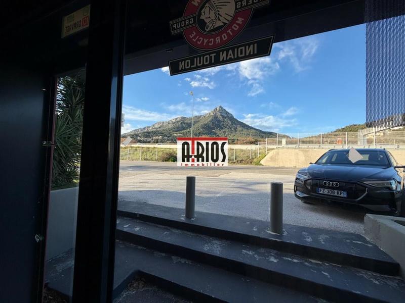 Local d'activité / Entrepôt - 550 m²