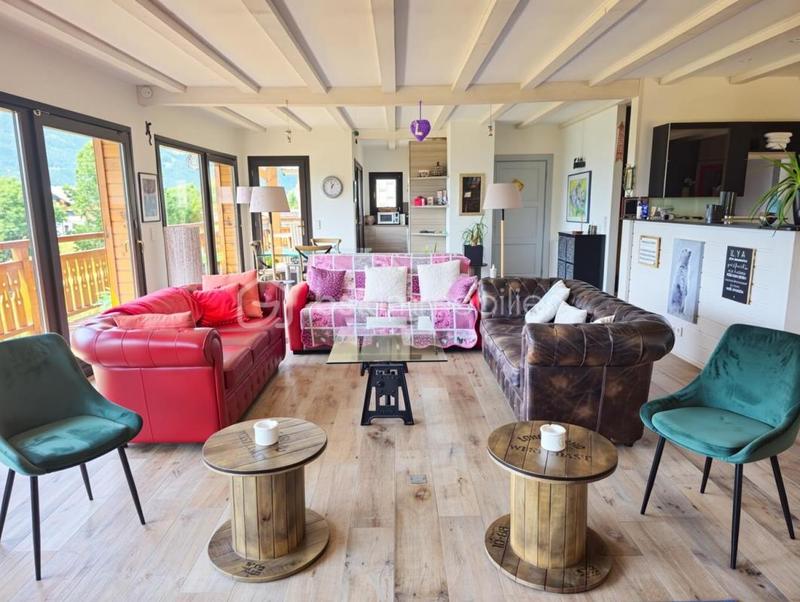 Châlet - 315 m² - 7 pièces