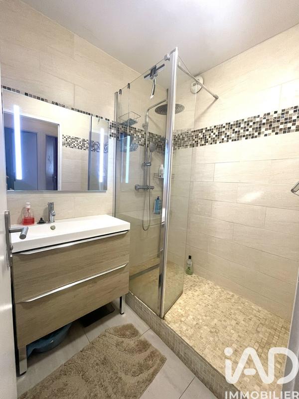 Appartement - 79 m² - 4 pièces