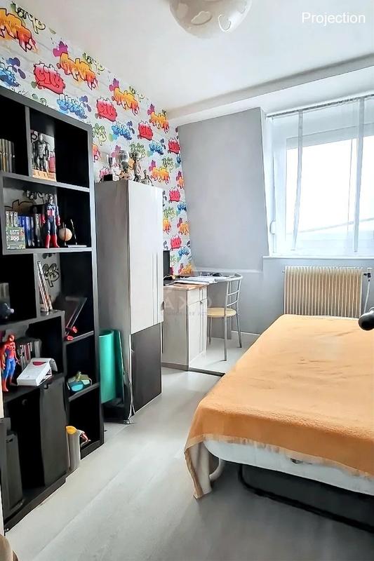 Maison - 105 m² - 6 pièces