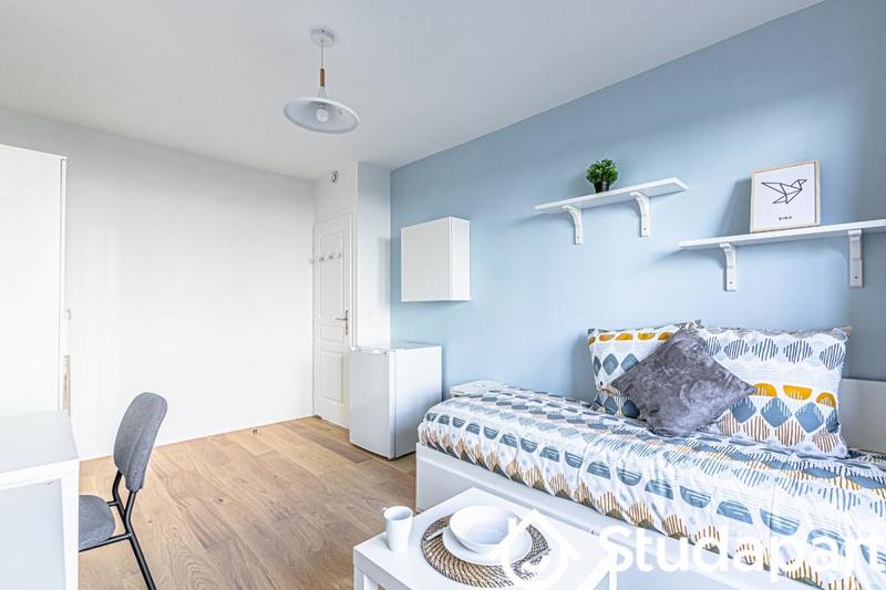 Chambre - 12 m² - 1 pièce