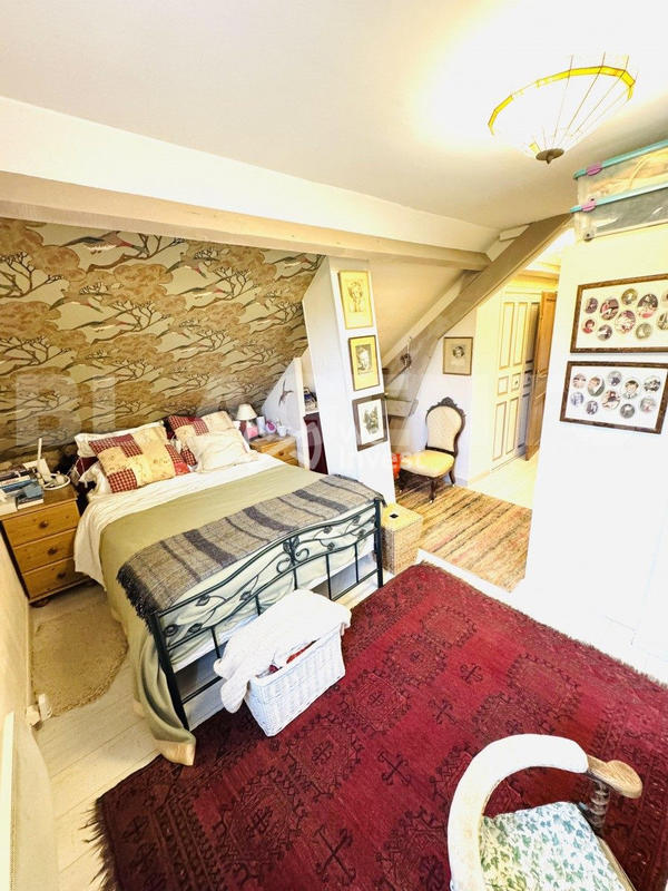 Maison - 264 m² - 7 pièces