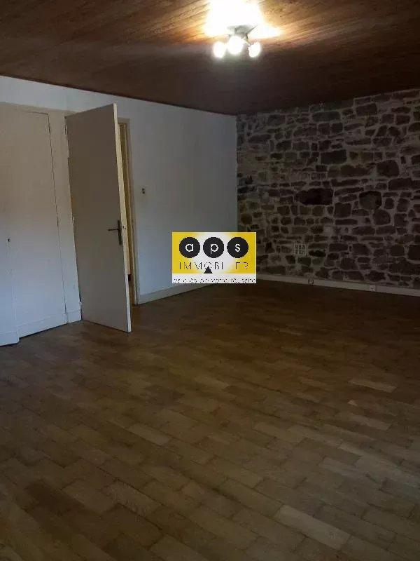 Propriété - 132 m² - 4 pièces