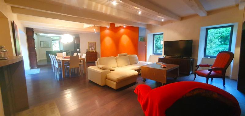 Moulin - 218 m² - 8 pièces