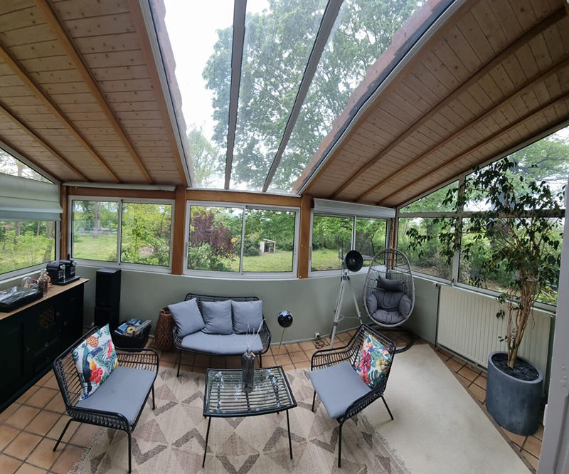 Maison - 325 m² - 10 pièces