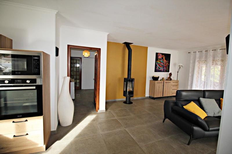 Maison - 96 m² - 4 pièces