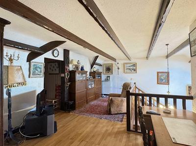 Maison - 195 m² - 6 pièces