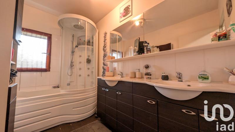 Maison - 166 m² - 6 pièces