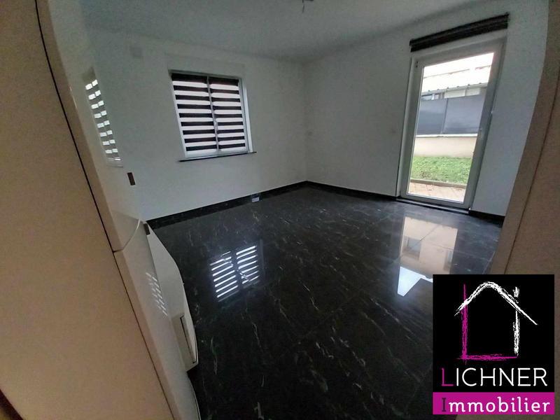 Maison - 220 m² - 8 pièces