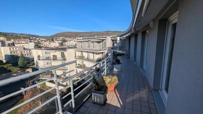 Appartement - 136 m² - 4 pièces