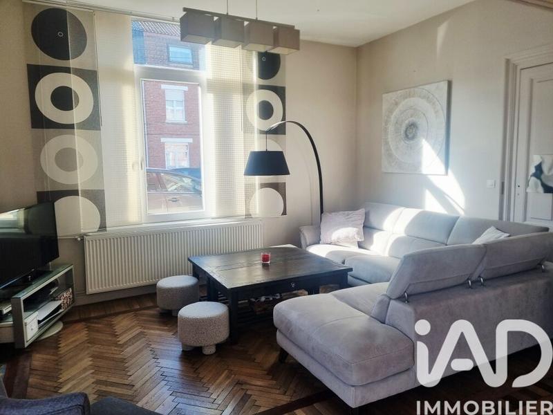 Maison - 185 m² - 8 pièces